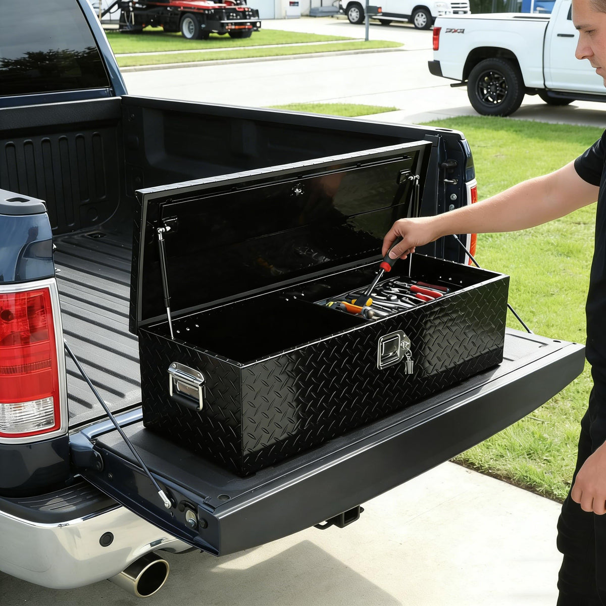 39" Aluminum Lockable Truck Tool Box L653
