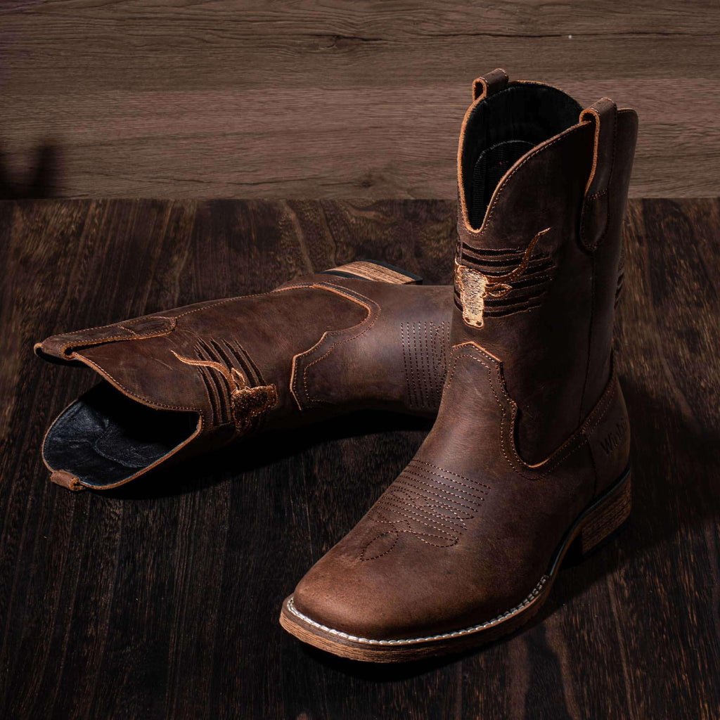 Cowboy Boots Wide Square Toe Slip Resist R5476